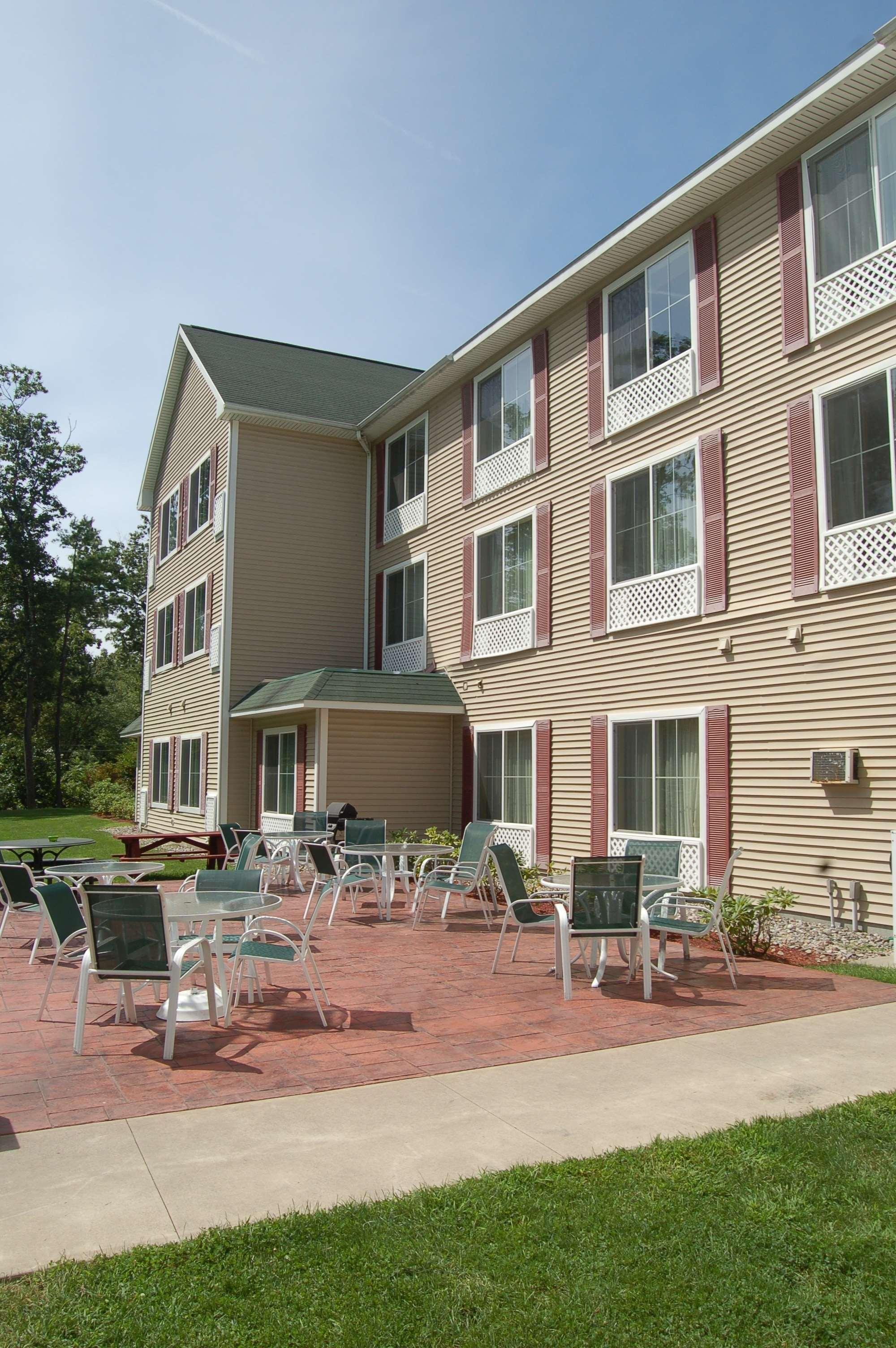 Country Inn & Suites By Radisson, Lake George Queensbury , Ny Extérieur photo